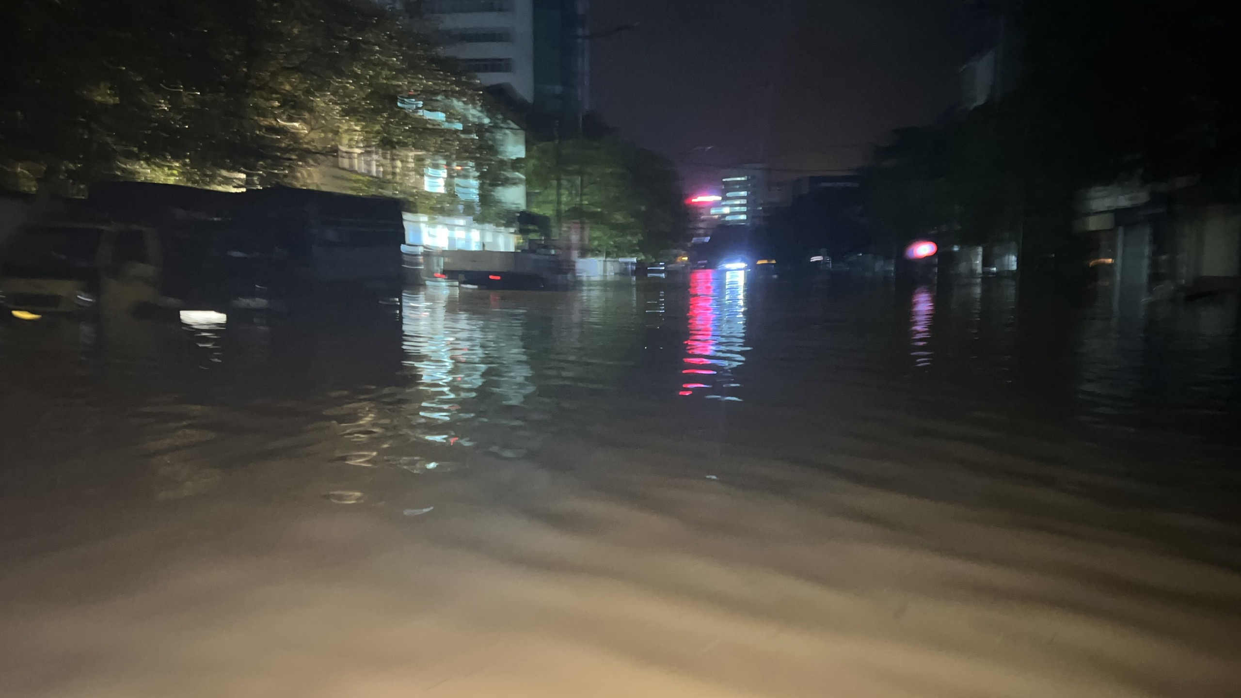 Nhiều người mất tích trong ngày lũ ở Huế lên trở lại - Ảnh 5.