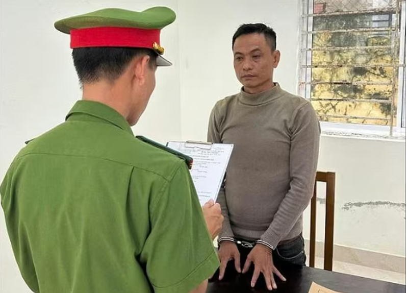 D&ugrave;ng ảnh n&oacute;ng tống tiền t&igrave;nh cũ, ra gi&aacute; trăm triệu đồng - Ảnh 1.