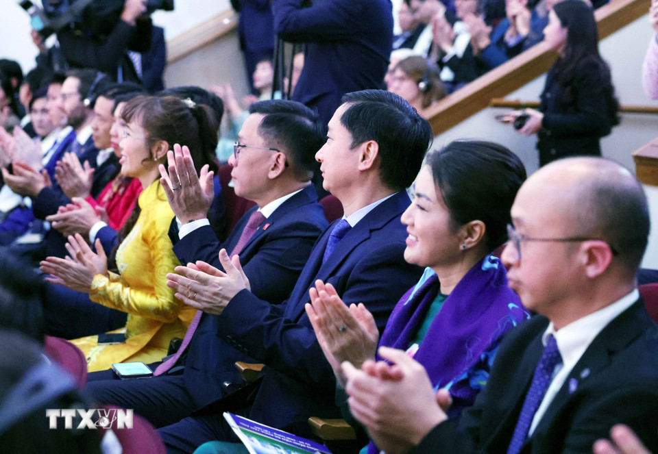 To&agrave;n văn ph&aacute;t biểu ch&iacute;nh s&aacute;ch quan trọng của Tổng B&iacute; thư T&ocirc; L&acirc;m tại Đại học Oxford - Ảnh 6.