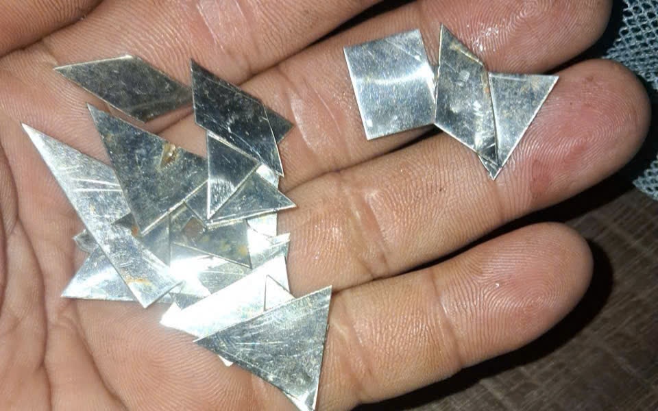 TP HCM: "Đinh tặc" rải đinh inox, xe hút đinh "chào thua"?
