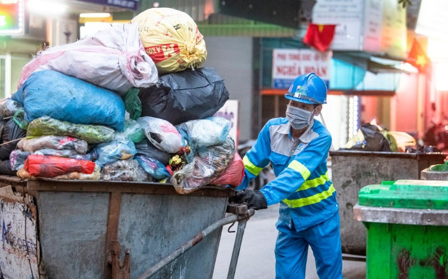 Tăng phí, chất lượng dịch vụ thu gom rác có tăng?