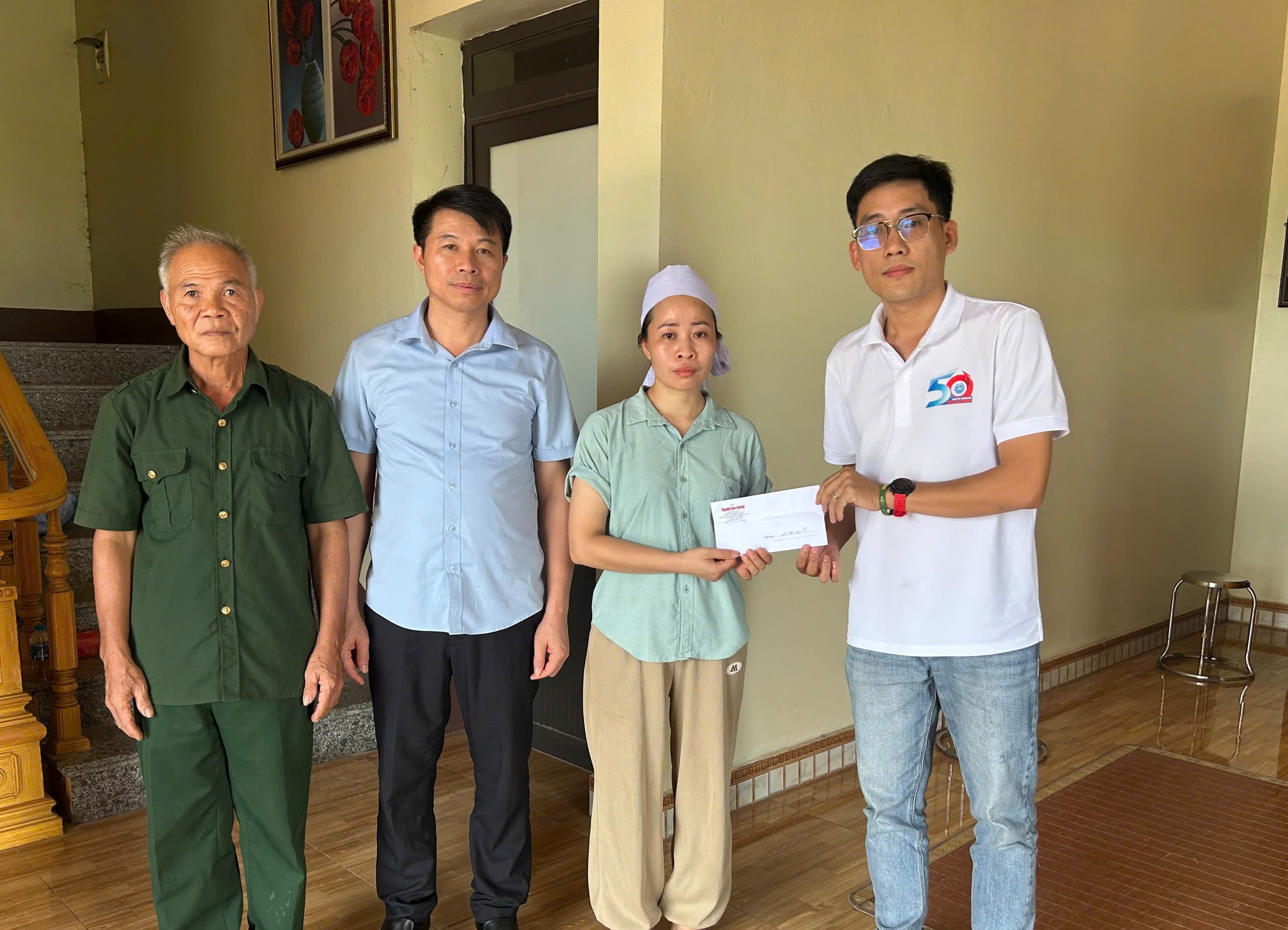 B&aacute;o Người Lao Động hỗ trợ gia đ&igrave;nh nạn nh&acirc;n b&atilde;o số 10 - Ảnh 2.