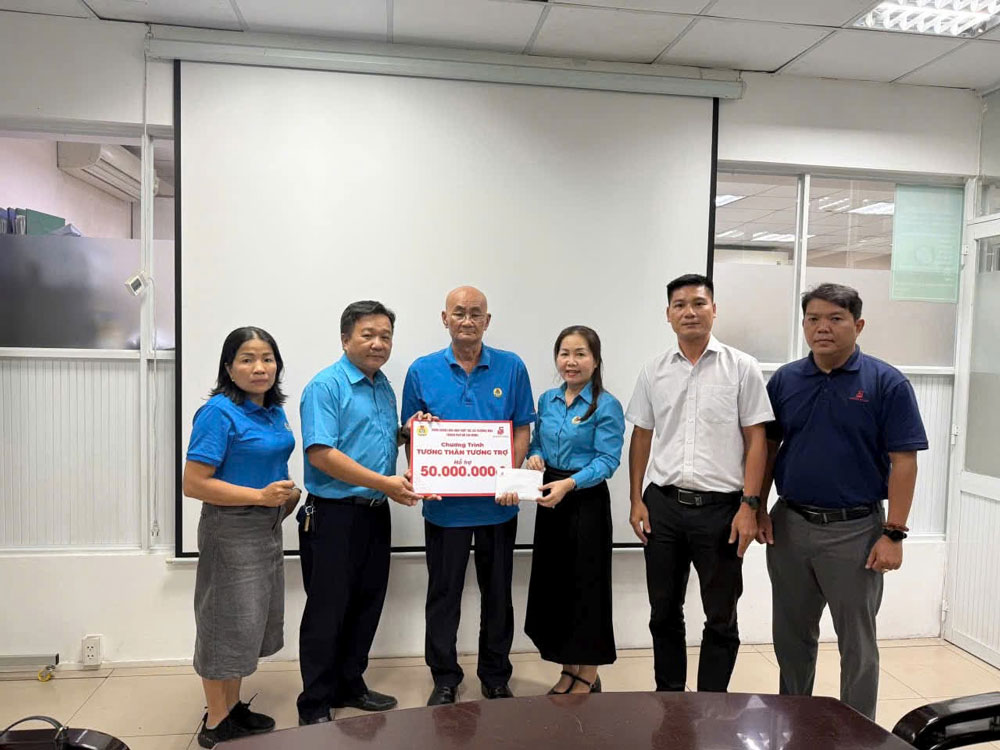 Giúp công nhân tránh xa tín dụng đen - Ảnh 1.