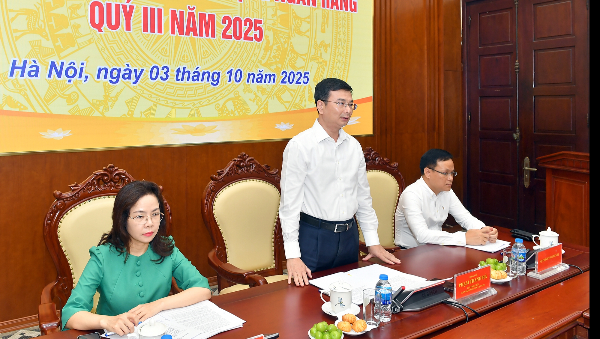 Ng&acirc;n h&agrave;ng tiếp tục nỗ lực giảm l&atilde;i suất - Ảnh 1.