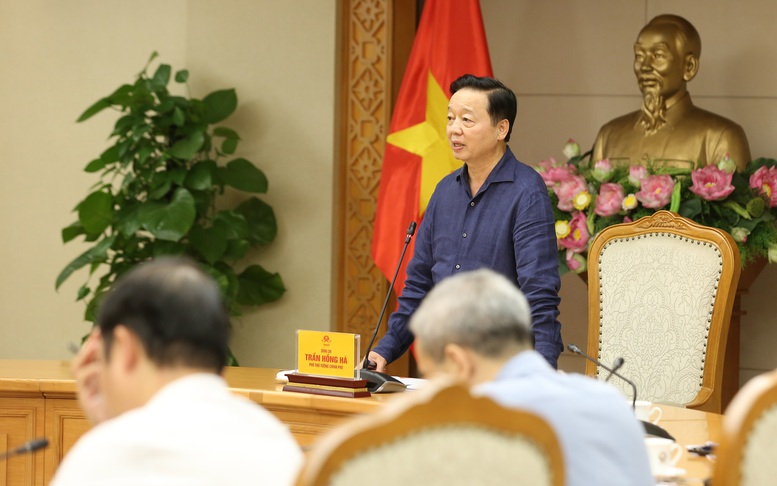 Bão số 11 Matmo hết sức nguy hiểm, "thiên tai chồng thiên tai"
