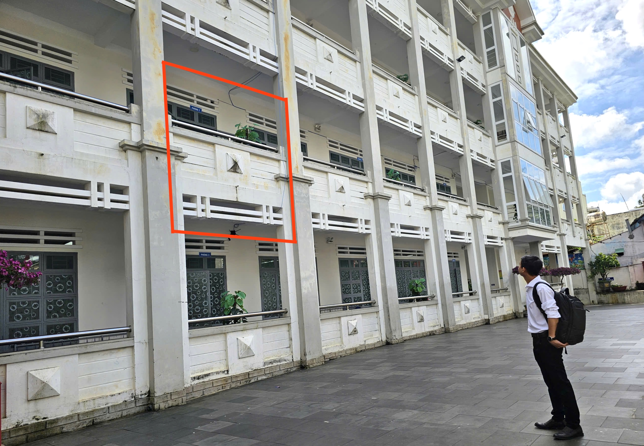 Nh&agrave; trường l&ecirc;n tiếng vụ c&ocirc; gi&aacute;o đ&aacute;nh học sinh lớp 2 g&acirc;y x&ocirc;n xao mạng x&atilde; hội - Ảnh 3.
