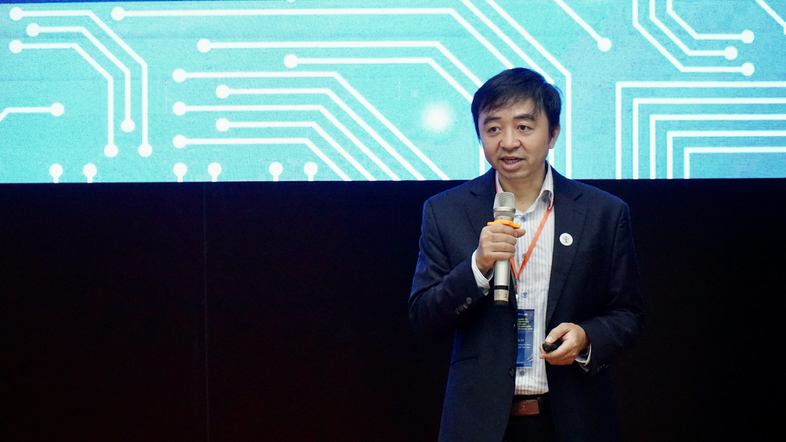  TP HCM: Lấy ph&aacute;t triển nh&acirc;n lực chất lượng cao l&agrave;m nền tảng bứt ph&aacute; ng&agrave;nh vi mạch b&aacute;n dẫn - Ảnh 3.
