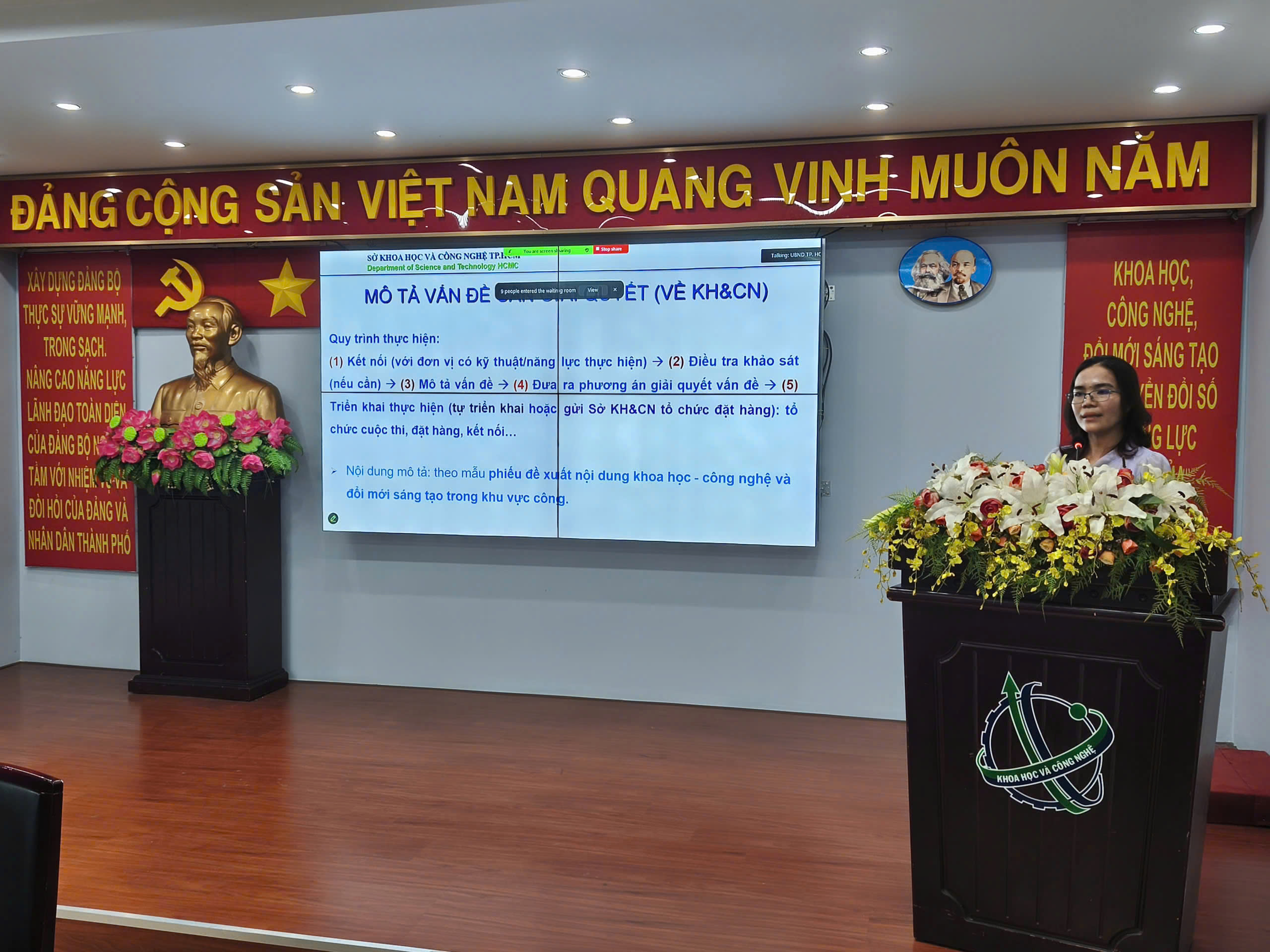 Th&uacute;c đẩy ứng dụng c&ocirc;ng nghệ số v&agrave;o quy tr&igrave;nh quản l&yacute; điều h&agrave;nh tại 168 x&atilde;, phường, đặc khu - Ảnh 2.