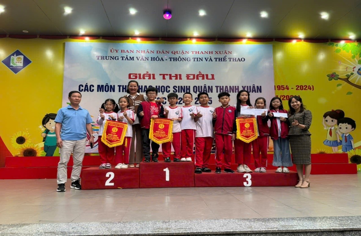 NGƯỜI THẦY KÍNH YÊU: Cô giáo 24 năm thổi hồn cho thể thao học đường - Ảnh 2.