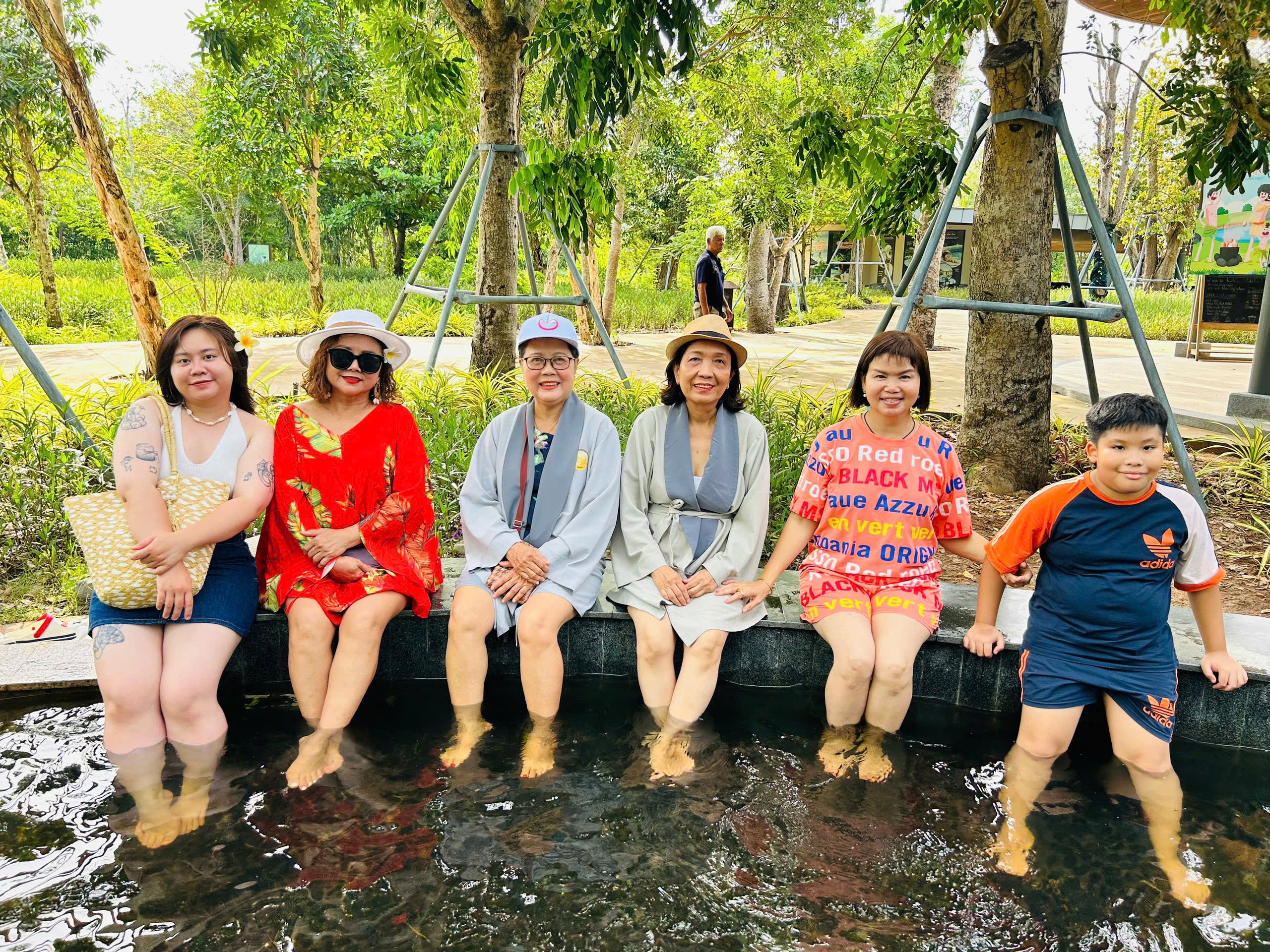Đề xuất m&ocirc; h&igrave;nh để bệnh viện qu&aacute; tải vẫn đ&oacute;n được kh&aacute;ch du lịch y tế - Ảnh 4.