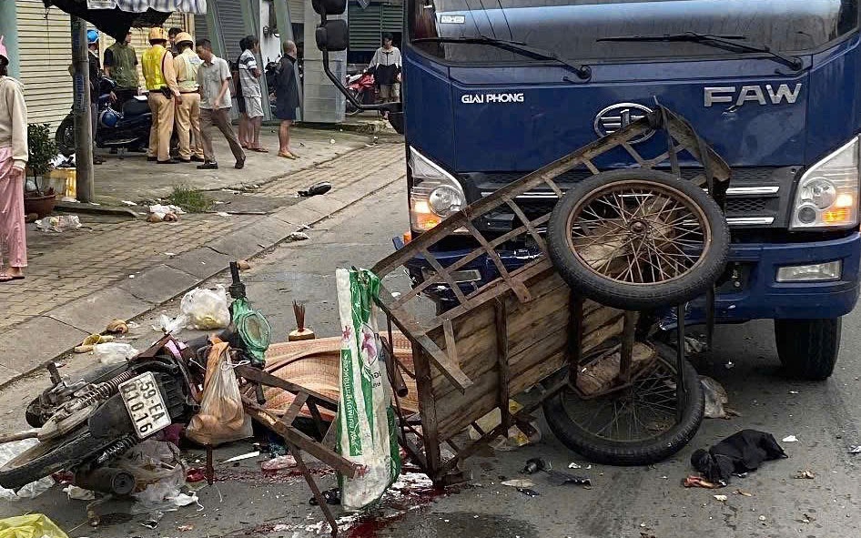 Tai nạn nghiêm trọng ngay Ngã Ba Đồn