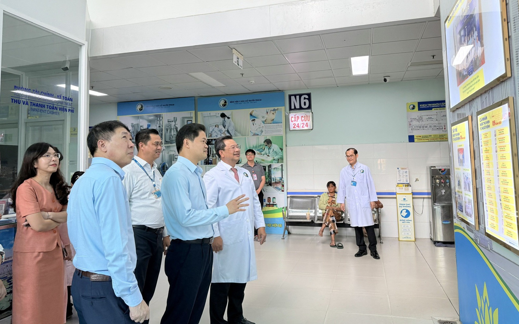 Bộ Y tế làm việc với Bệnh viện Y học cổ truyền TP HCM