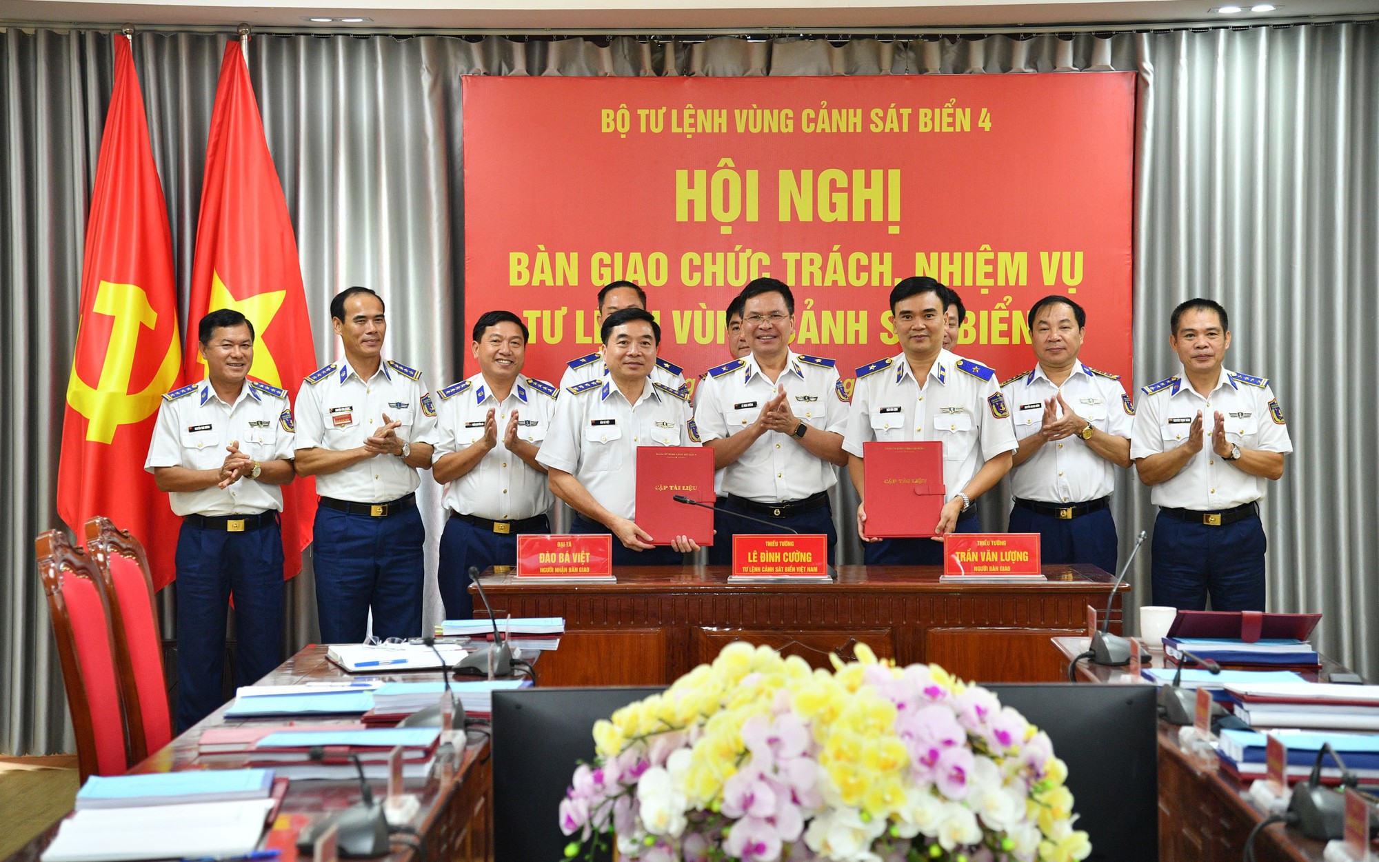 Cảnh s&aacute;t biển ở Ph&uacute; Quốc lan tỏa h&igrave;nh ảnh đẹp của &ldquo;Bộ đội Cụ Hồ&rdquo; - Ảnh 3.