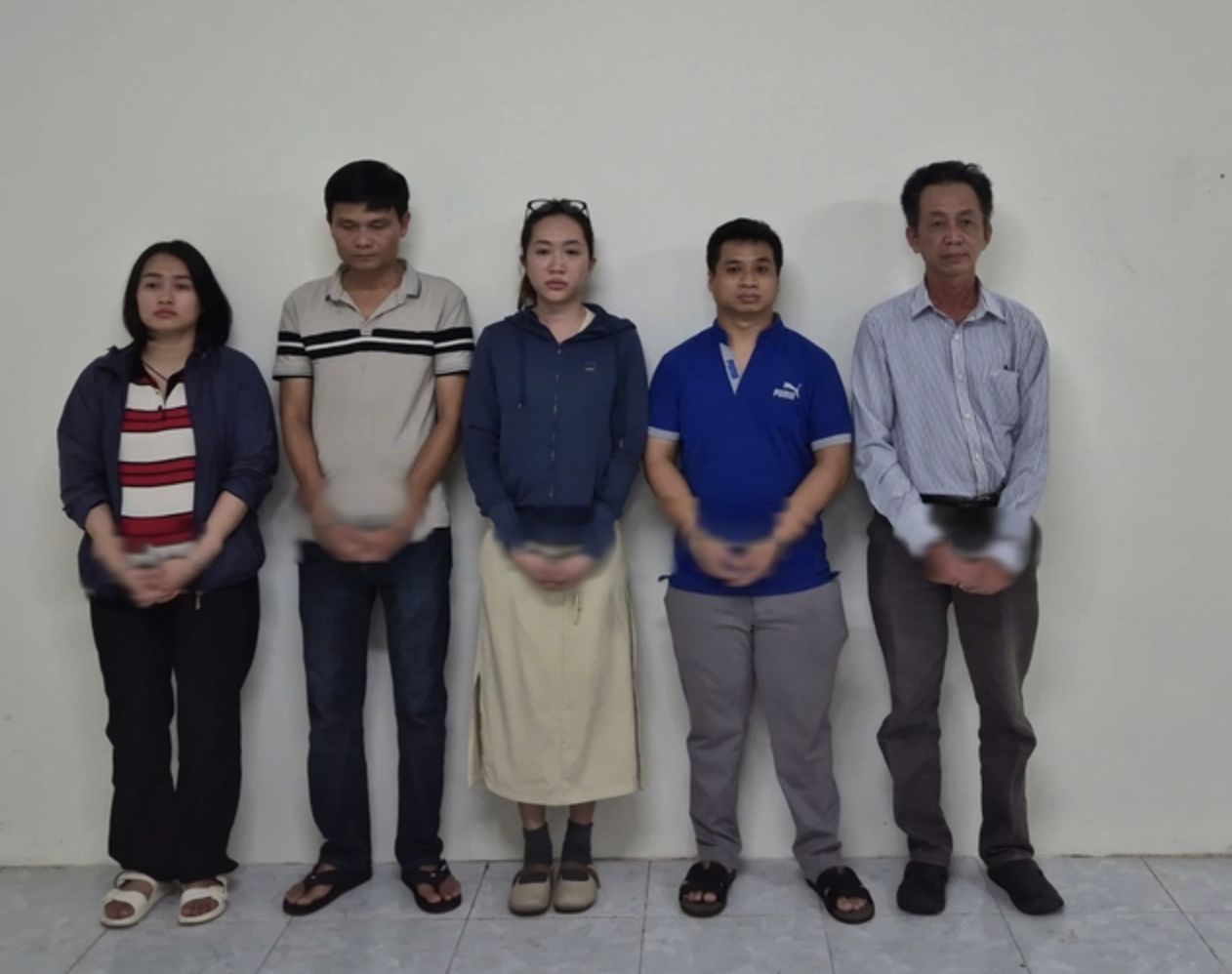 Điểm danh các thẩm mỹ viện từng bị Công an TP HCM "gõ cửa" - Ảnh 3.