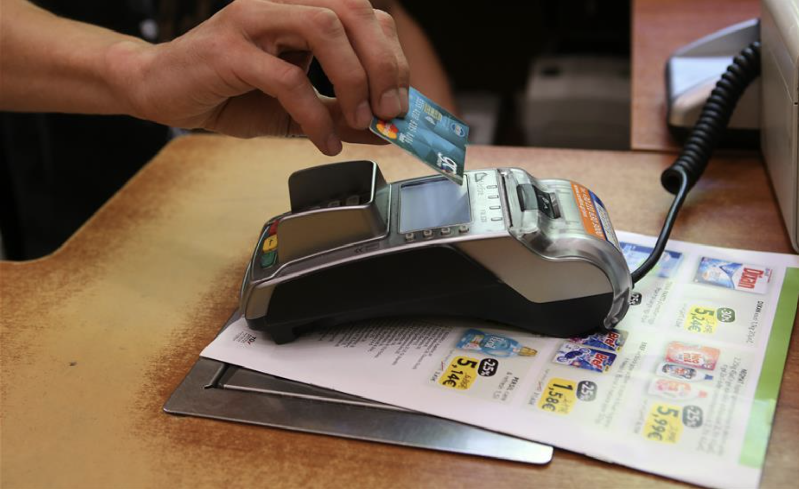 Châu Âu theo đuổi đồng euro kỹ thuật số - Ảnh 1.