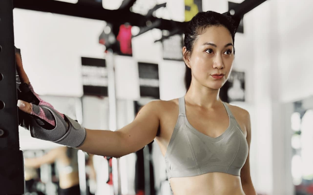 Diễn viên Phi Ngọc Ánh bị đánh máu đầy mặt, livestream cầu cứu