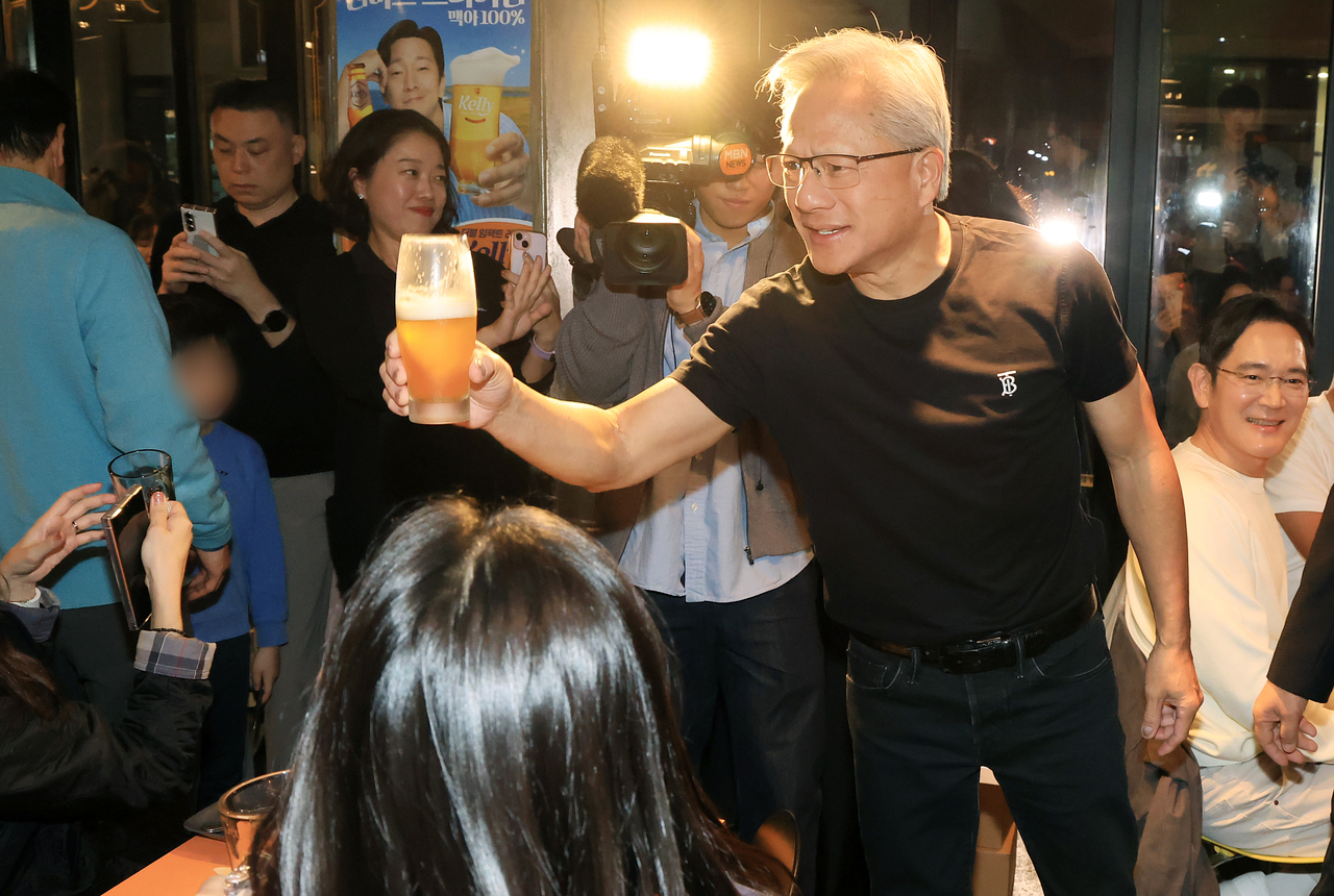 CEO Nvidia chia sẻ lý do Hàn Quốc là “cái nôi” của Nvidia - Ảnh 2.