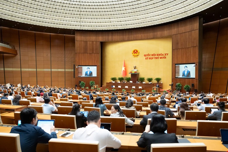Cần quy định ngăn chặn d&ugrave;ng AI b&ocirc;i nhọ, giả mạo danh t&iacute;nh người nổi tiếng  - Ảnh 1.