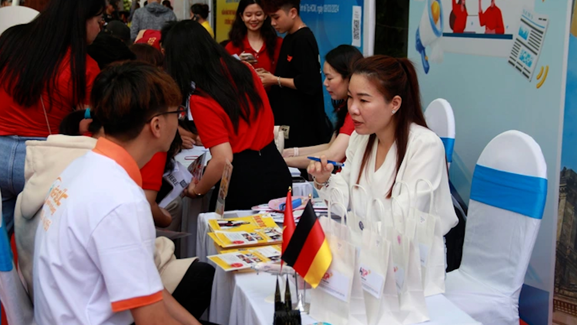 Cơ hội rộng mở tại thị trường lao động Đức với nhiều ch&iacute;nh s&aacute;ch ưu đ&atilde;i - Ảnh 1.