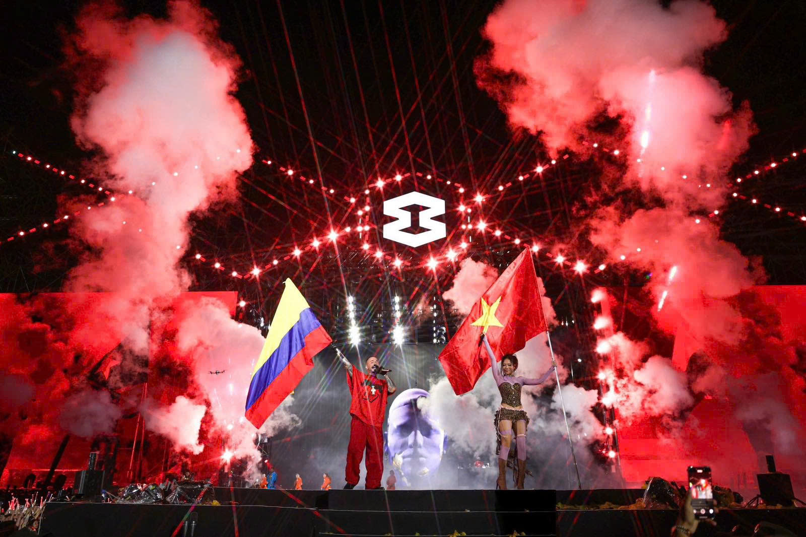 Đưa G-DRAGON 2025 WORLD TOUR [&Uuml;bermensch] về Việt Nam, 8Wonder biến điều kh&ocirc;ng thể th&agrave;nh c&oacute; thể - Ảnh 2.