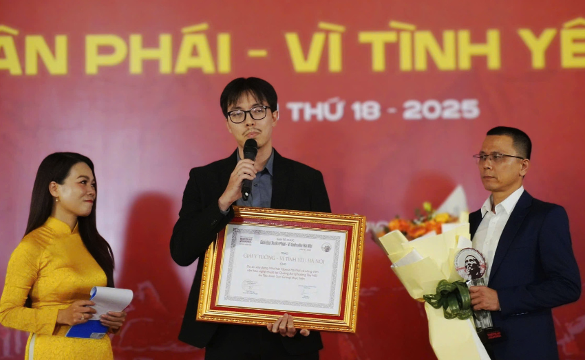 Nhạc sĩ Trần Tiến nhận Giải thưởng Bùi Xuân Phái Vì tình yêu Hà Nội - Ảnh 6.