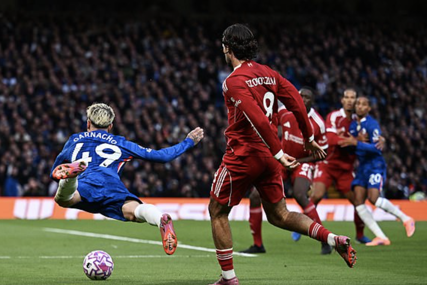 Thua bẽ b&agrave;ng tại Stamford Bridge, Liverpool mất ng&ocirc;i đầu bảng Ngoại hạng - Ảnh 3.
