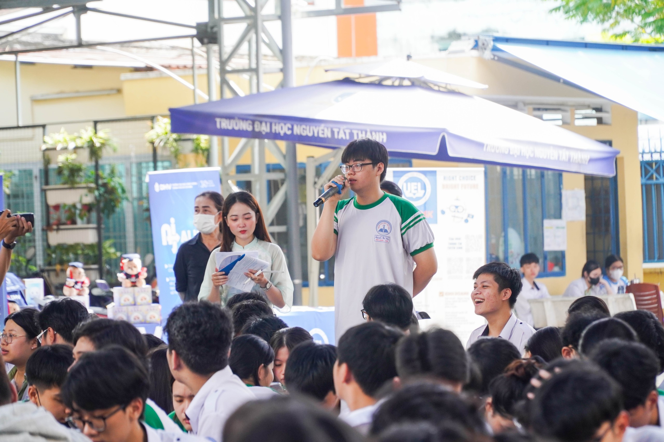Hướng nghiệp thời đại mới: chuy&ecirc;n gia bật m&iacute; c&aacute;ch chọn nghề ph&ugrave; hợp bằng AI  - Ảnh 2.