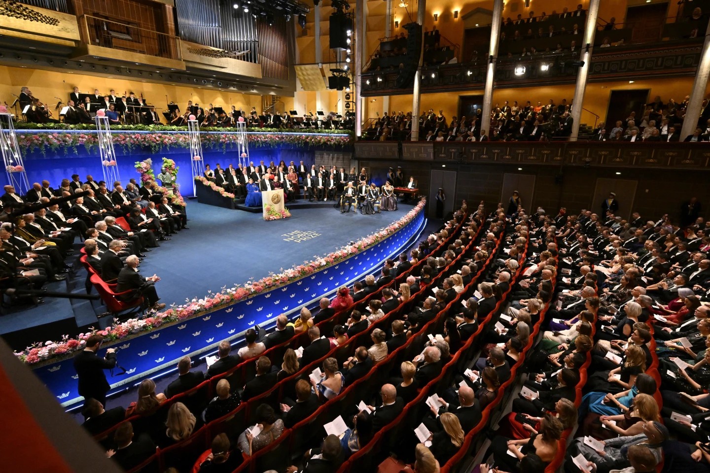 Khởi động m&ugrave;a Giải Nobel 2025 - Ảnh 1.