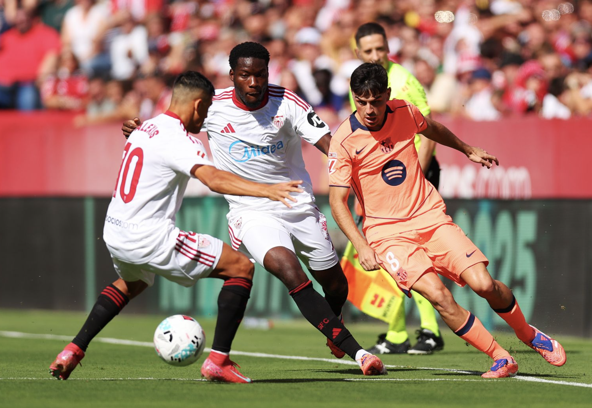 Barcelona thua tan t&aacute;c ở Sevilla, La Liga đổi ng&ocirc;i đầu ngoạn mục  - Ảnh 5.