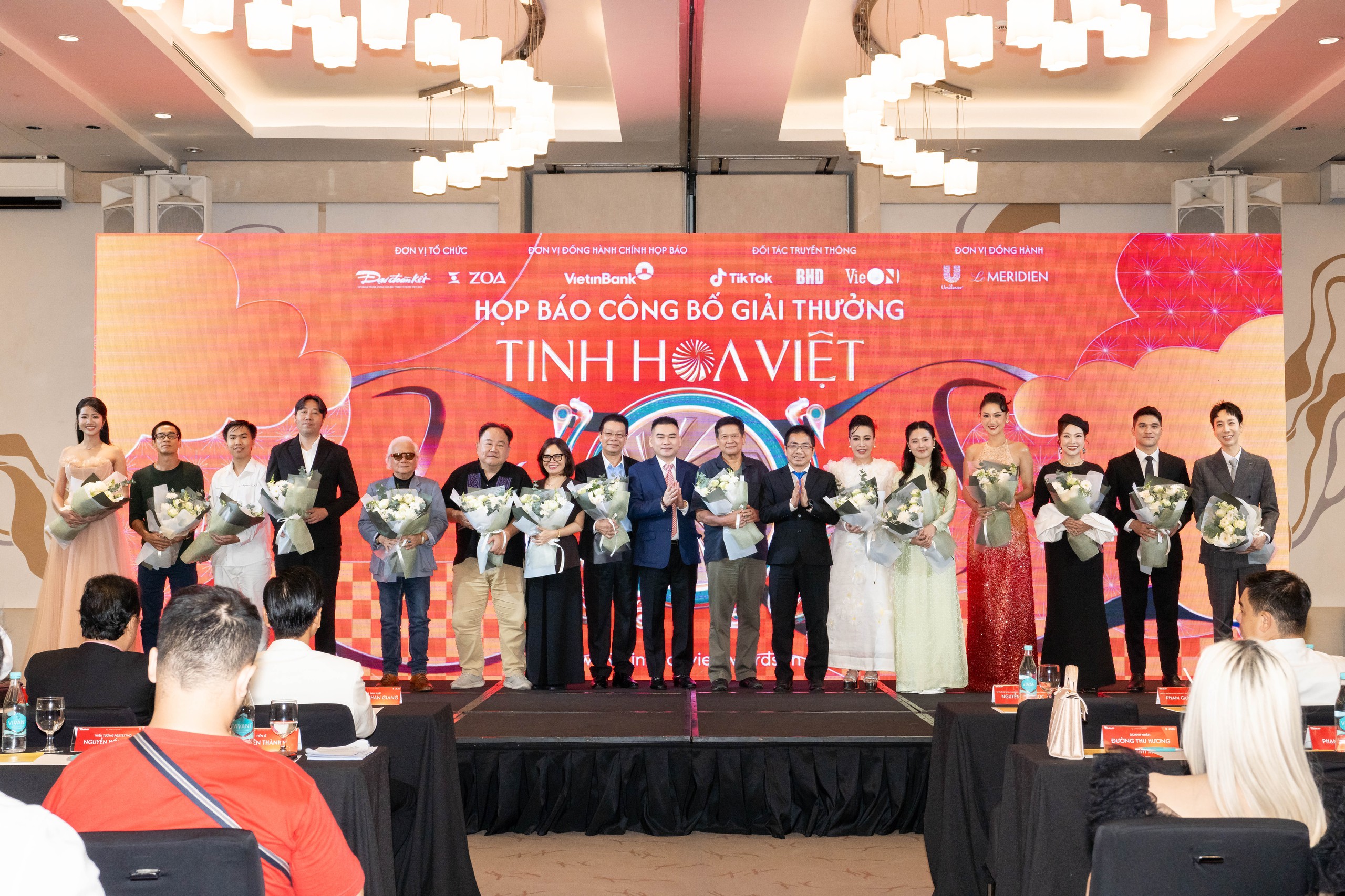 Giải thưởng Tinh Hoa Việt: Tôn vinh giá trị văn hóa và nghệ thuật Việt Nam trong thời đại mới - Ảnh 2.