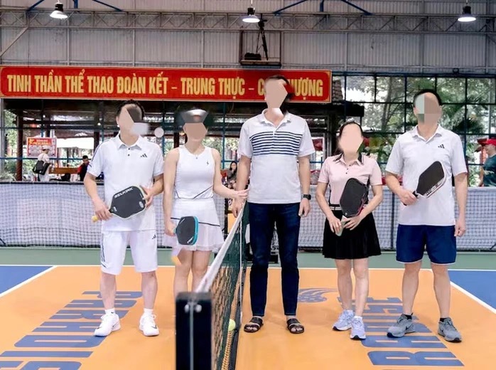 Chủ tịch x&atilde; n&oacute;i g&igrave; về việc b&iacute; thư x&atilde; bị &ldquo;tố&rdquo; bỏ lớp bồi dưỡng để chơi Pickleball? - Ảnh 1.