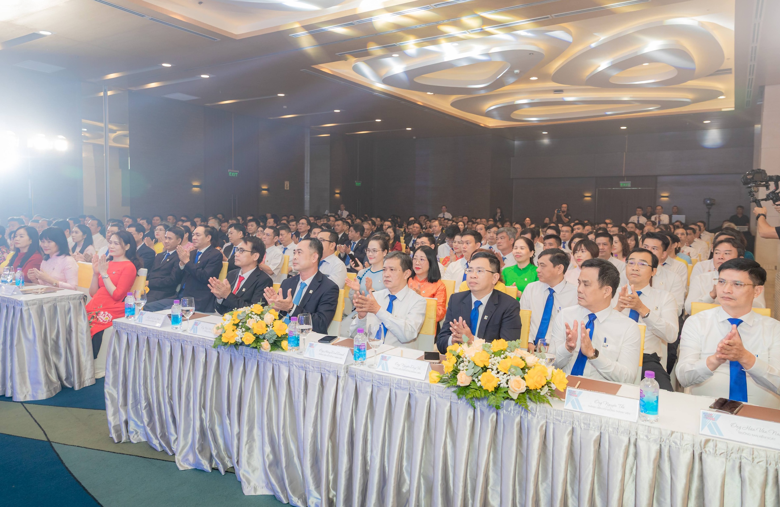 Kỷ niệm 42 năm th&agrave;nh lập: Khatoco t&ocirc;n vinh v&agrave; tri &acirc;n người lao động - Ảnh 1.