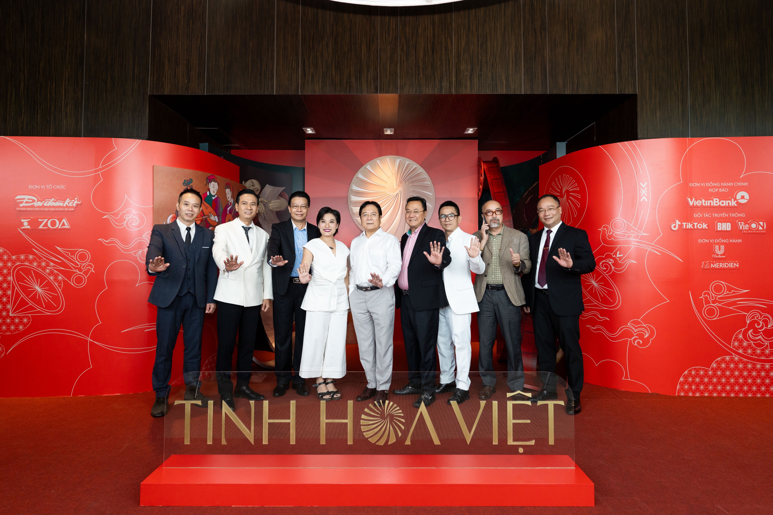 Giải thưởng Tinh Hoa Việt: Tôn vinh giá trị văn hóa và nghệ thuật Việt Nam trong thời đại mới - Ảnh 1.
