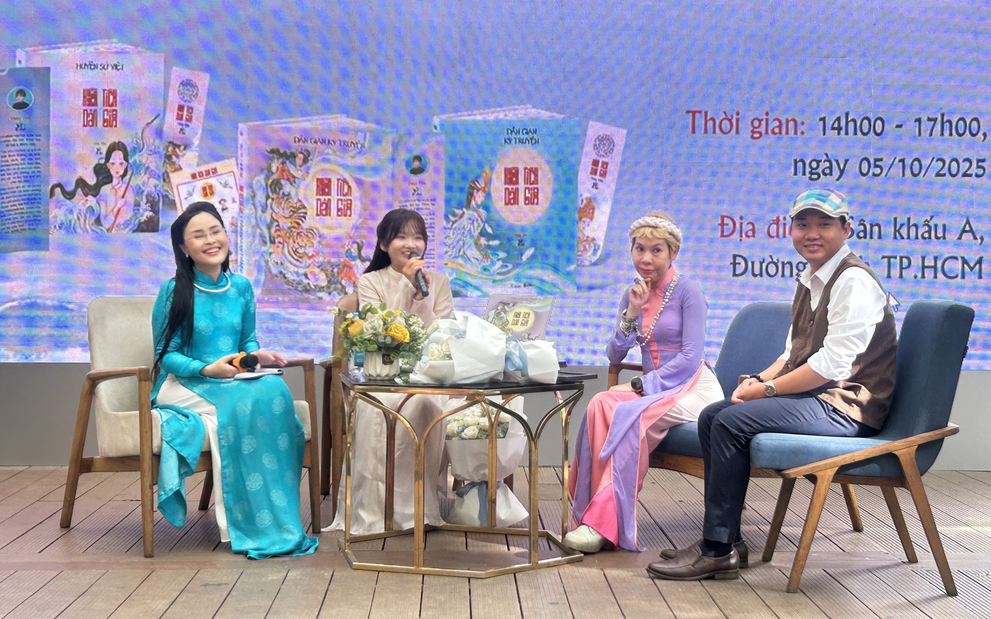 Bộ sách tô màu khiến giới trẻ đam mê văn hóa dân gian