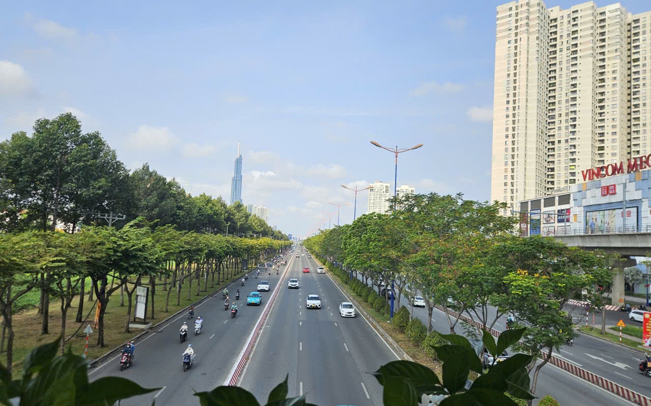 Kinh tế TP HCM quý III/2025 tăng trưởng vượt dự báo