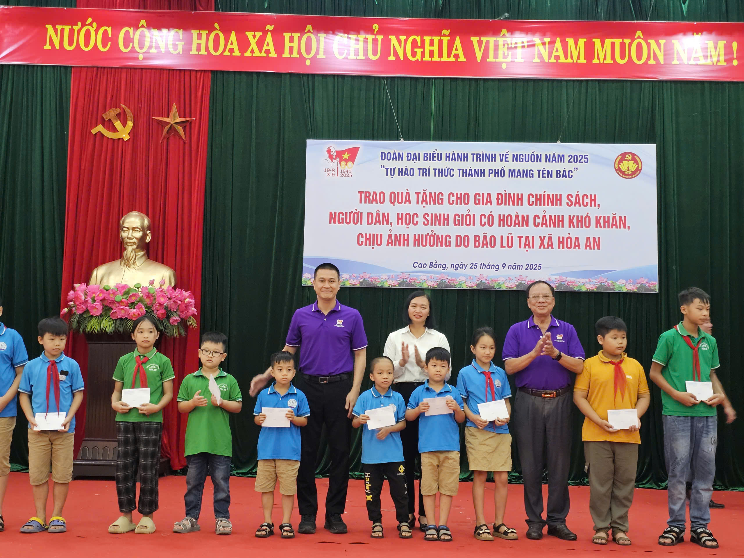 Chuyến về nguồn đầu tiên ý nghĩa của trí thức TP HCM - Ảnh 10.