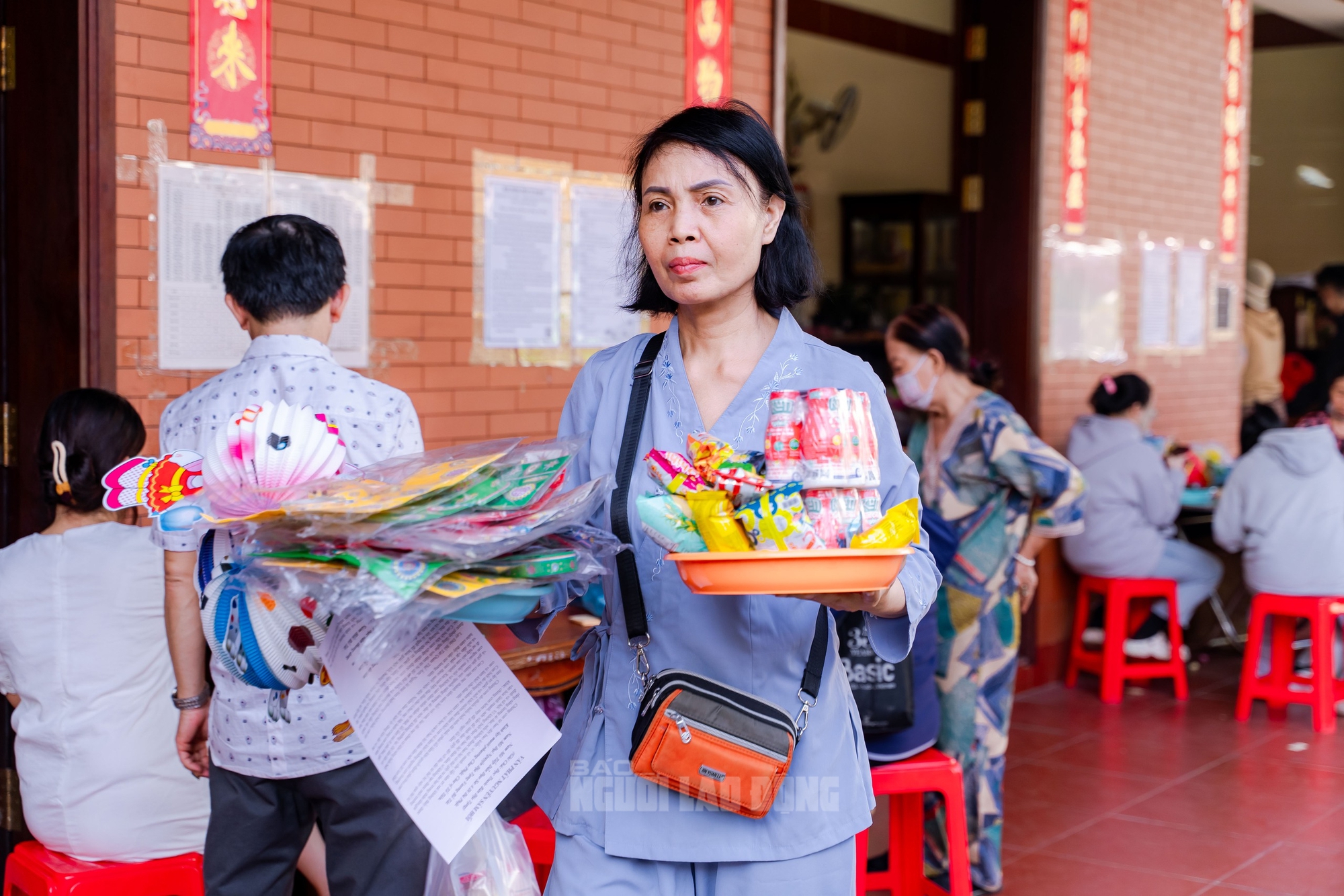 VIDEO: Ng&ocirc;i ch&ugrave;a đặc biệt l&agrave;m tết Trung thu cho những hương linh b&eacute; bỏng tại TP HCM - Ảnh 11.