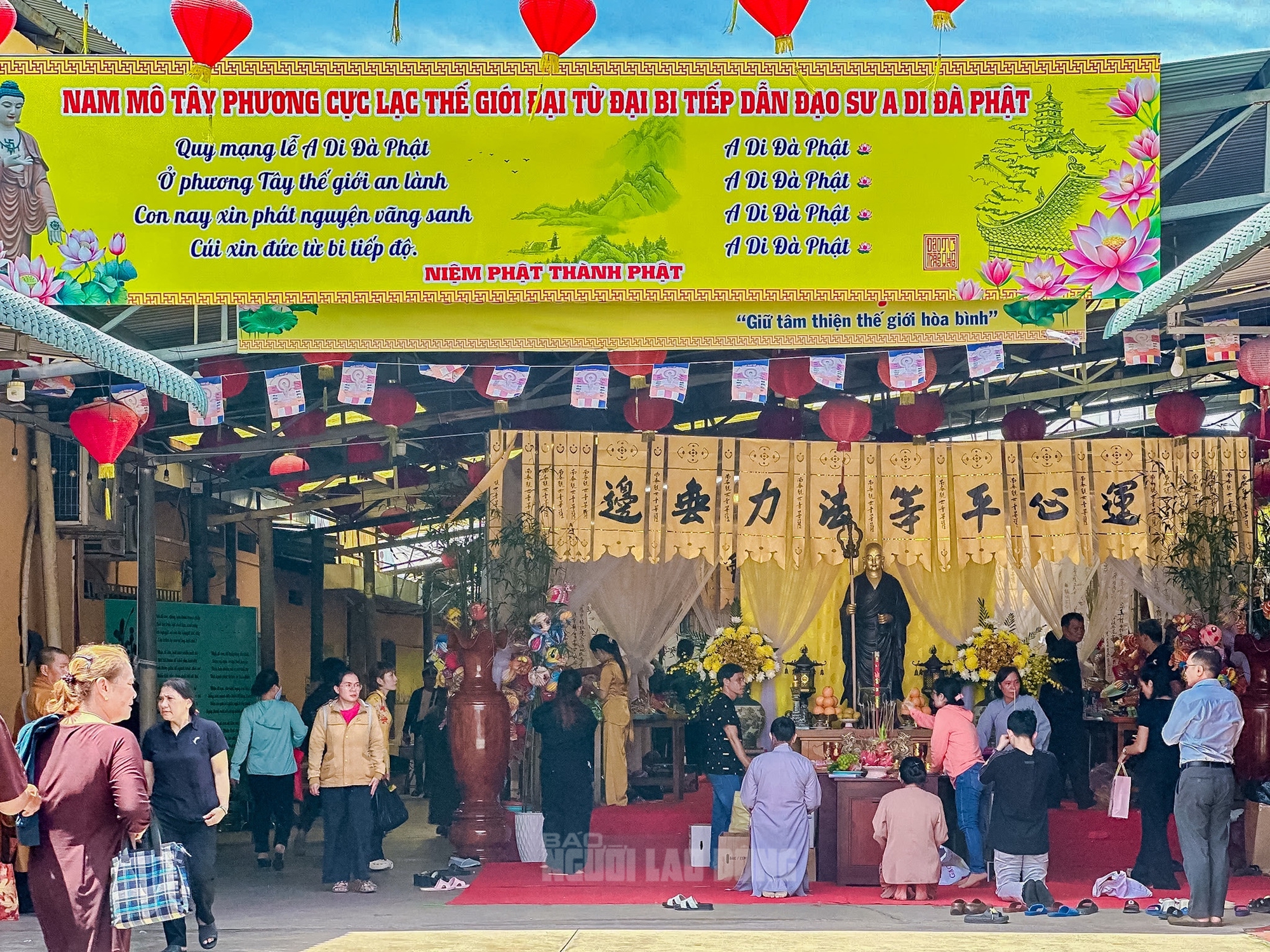 VIDEO: Ng&ocirc;i ch&ugrave;a đặc biệt l&agrave;m tết Trung thu cho những hương linh b&eacute; bỏng tại TP HCM - Ảnh 13.