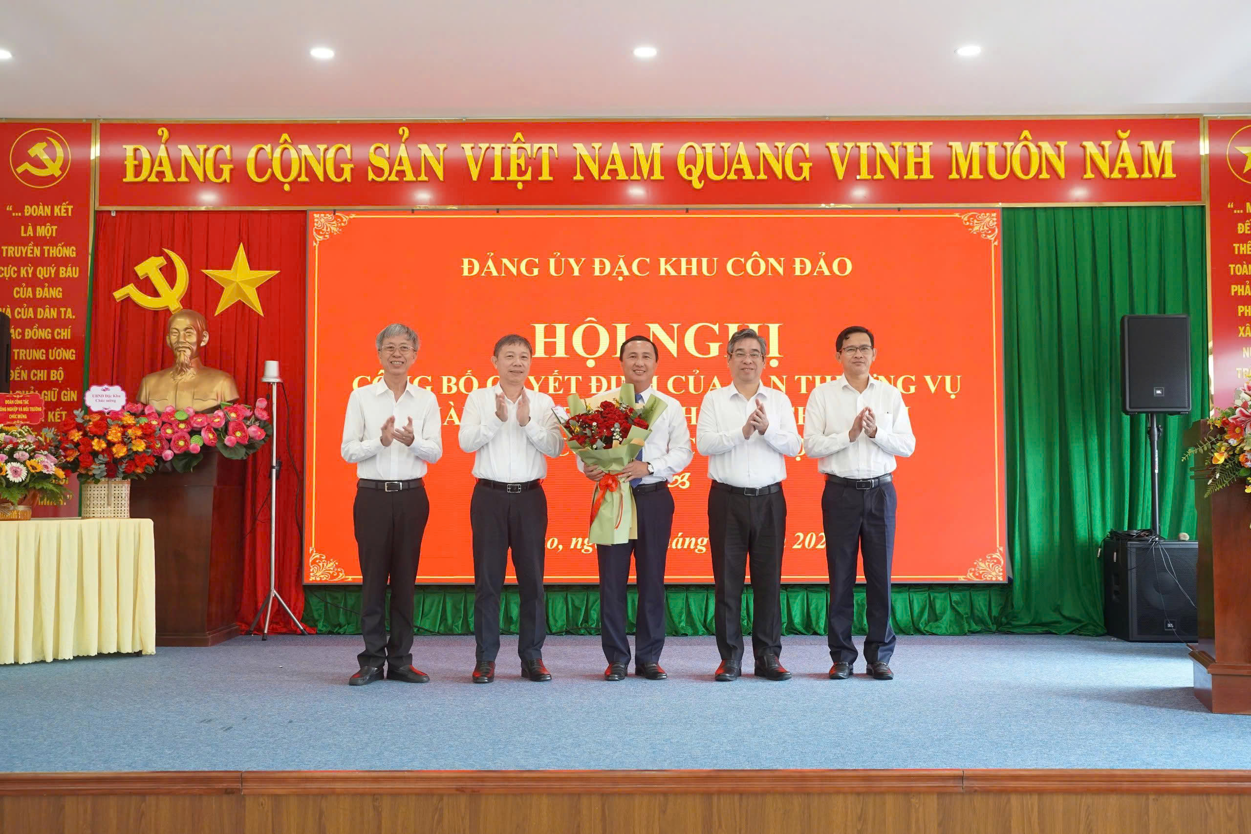 Đặc khu C&ocirc;n Đảo c&oacute; t&acirc;n b&iacute; thư Đảng ủy - Ảnh 1.
