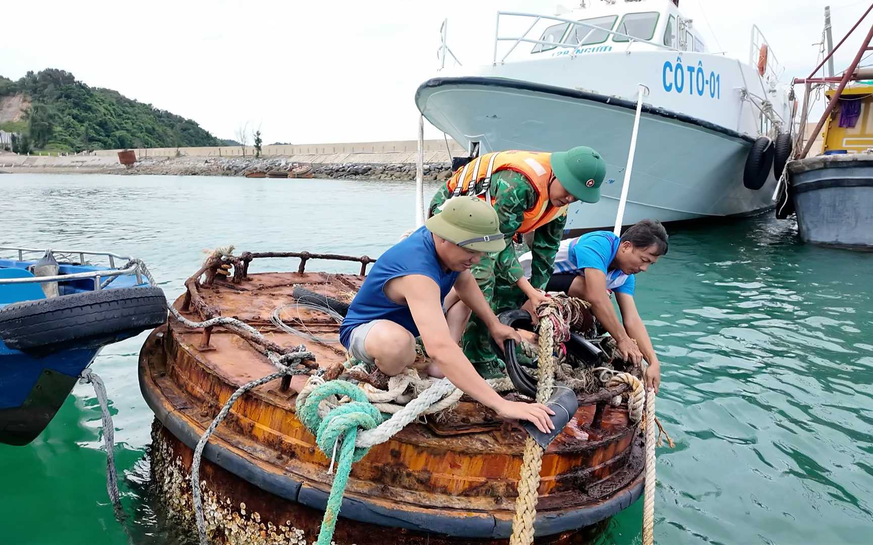 Hà Nội dự báo sắp mưa lớn, cảnh báo nguy cơ lũ quét, sạt lở đất ở 8 địa phương - Ảnh 2.