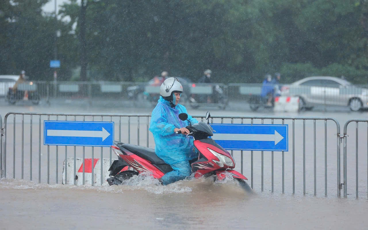 Hà Nội khả năng sắp mưa lớn, cục bộ có nơi trên 150 mm
