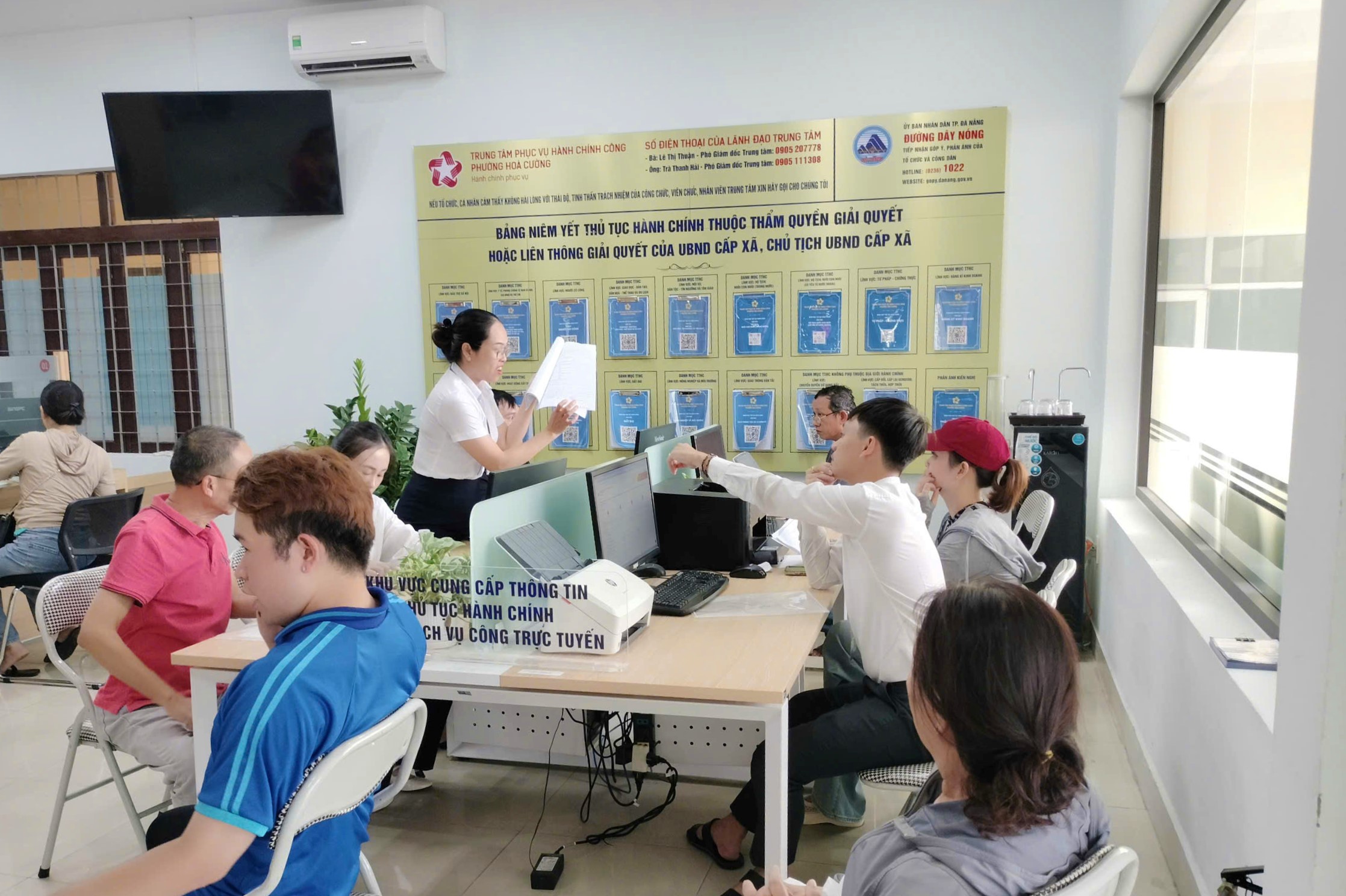 Tiện &iacute;ch miễn ph&iacute; Đ&agrave; Nẵng Phục vụ người d&acirc;n tại c&aacute;c Trung t&acirc;m h&agrave;nh ch&iacute;nh c&ocirc;ng - Ảnh 1.