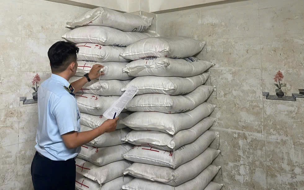 Liên tiếp phát hiện hàng nhập lậu “đội lốt” đường Thái Lan ở Đà Nẵng