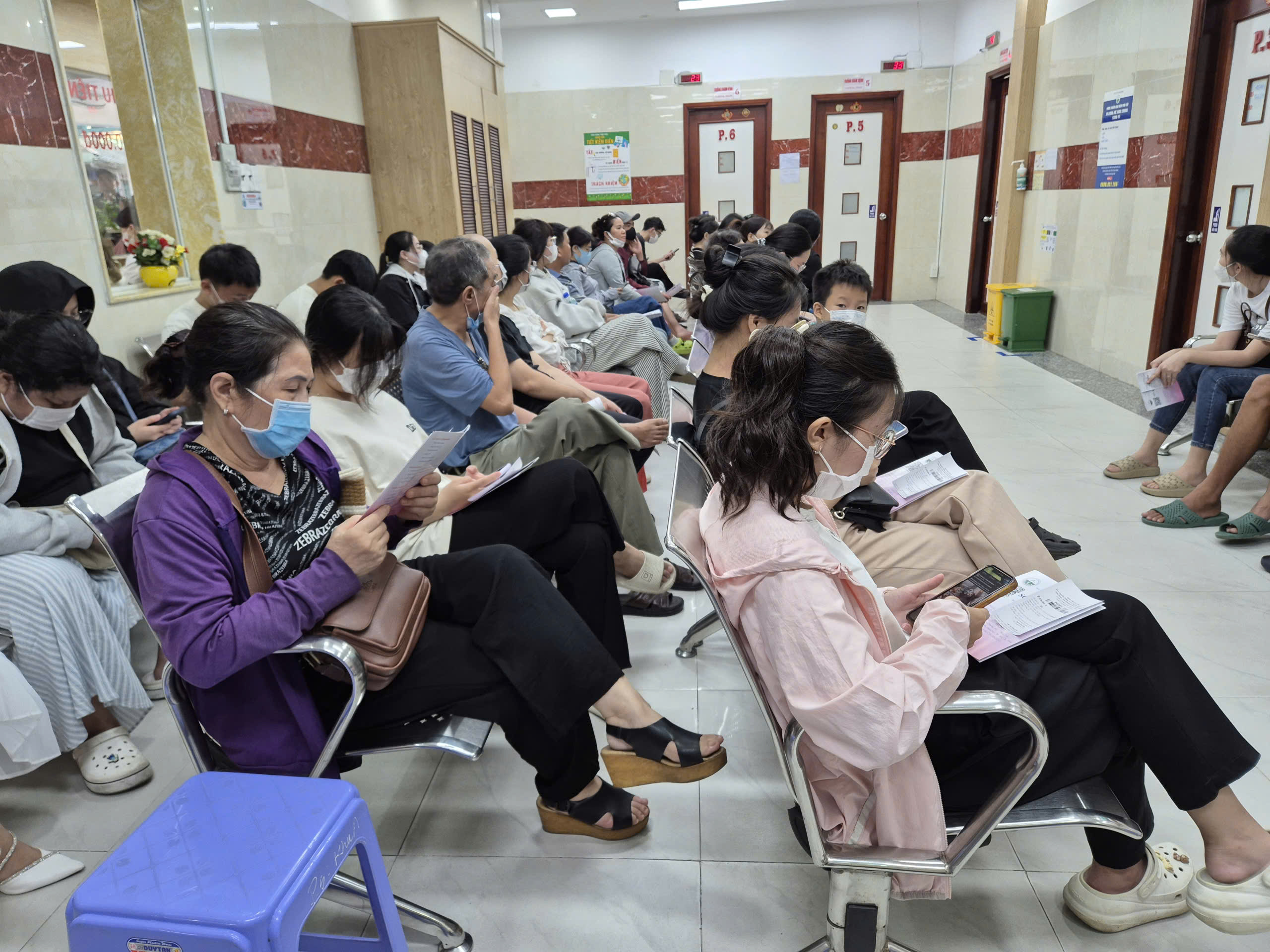 Nghỉ chưa đến nửa ng&agrave;y, người lao động c&oacute; được hưởng chế độ ốm đau? - Ảnh 1.