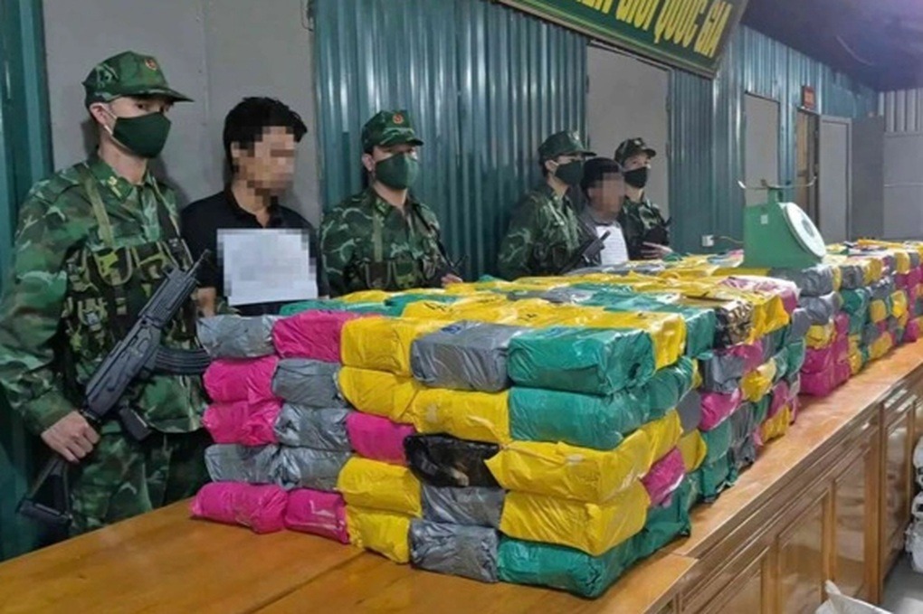 Thủ tướng khen Bộ đội Bi&ecirc;n ph&ograve;ng v&agrave; C&ocirc;ng an triệt ph&aacute; đường d&acirc;y ma t&uacute;y lớn - Ảnh 1.