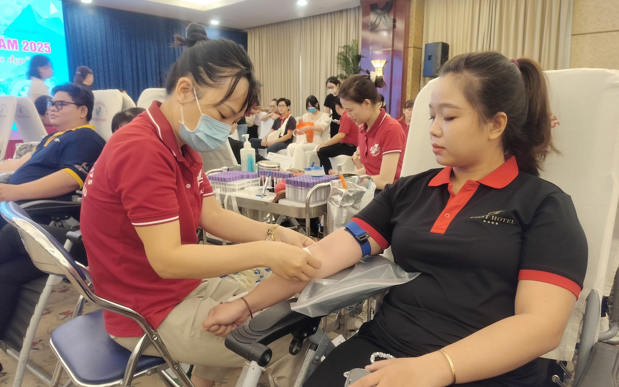 Lan tỏa th&ocirc;ng điệp "Mỗi giọt m&aacute;u - Một tấm l&ograve;ng" - Ảnh 2.