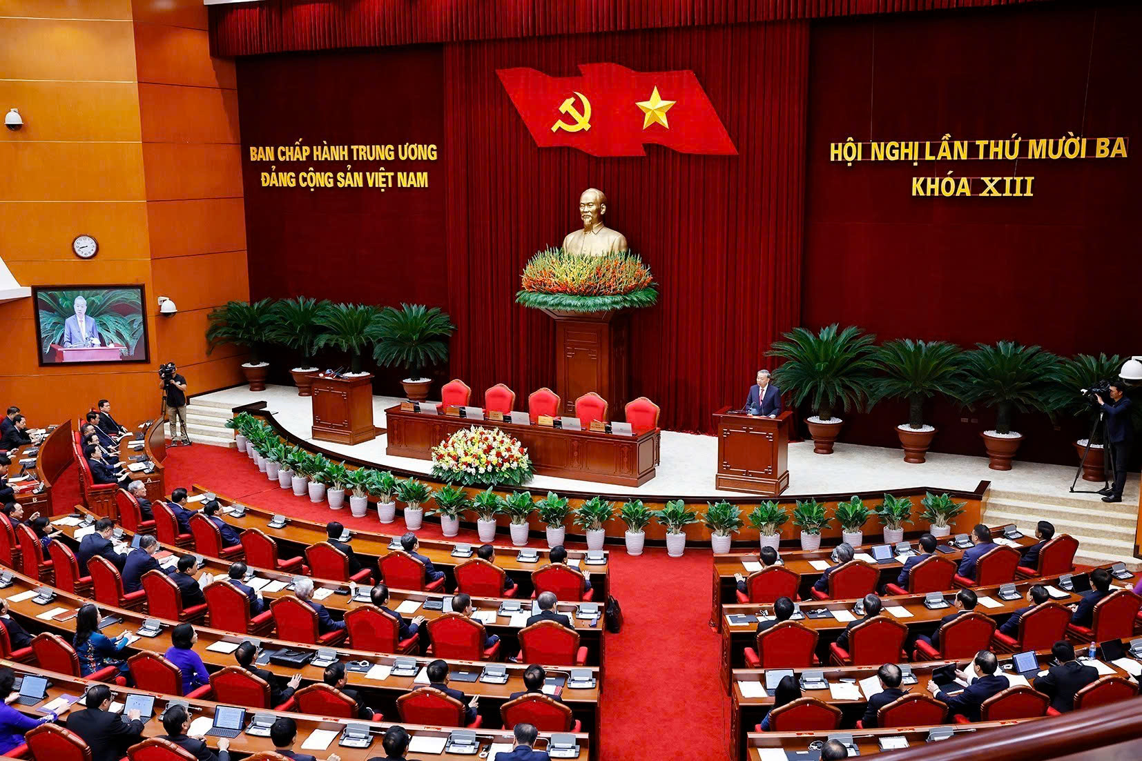 Kh&iacute; thế mới, niềm tin mới, tr&aacute;ch nhiệm mới - Ảnh 1.