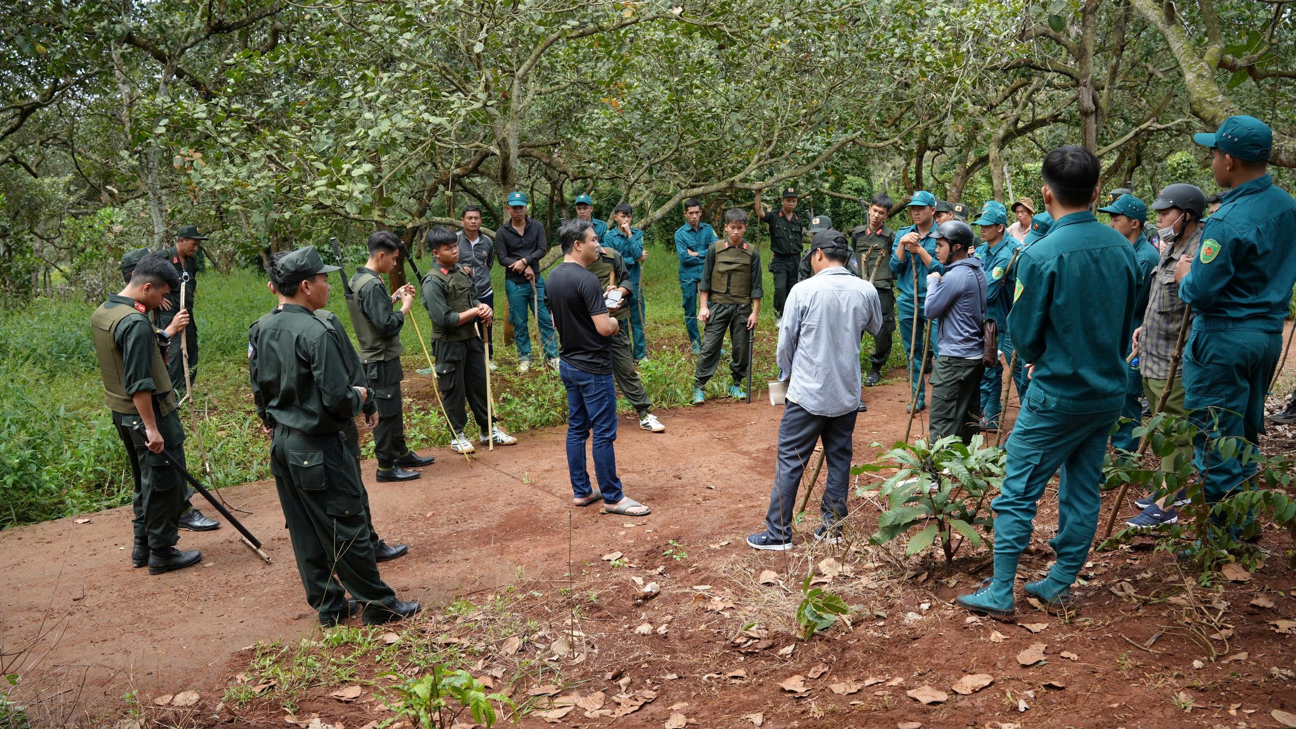 Vụ thảm &aacute;n ở Đồng Nai: H&agrave;nh tr&igrave;nh truy bắt L&ecirc; Sỹ T&ugrave;ng trong 56 giờ nghẹt thở - Ảnh 6.