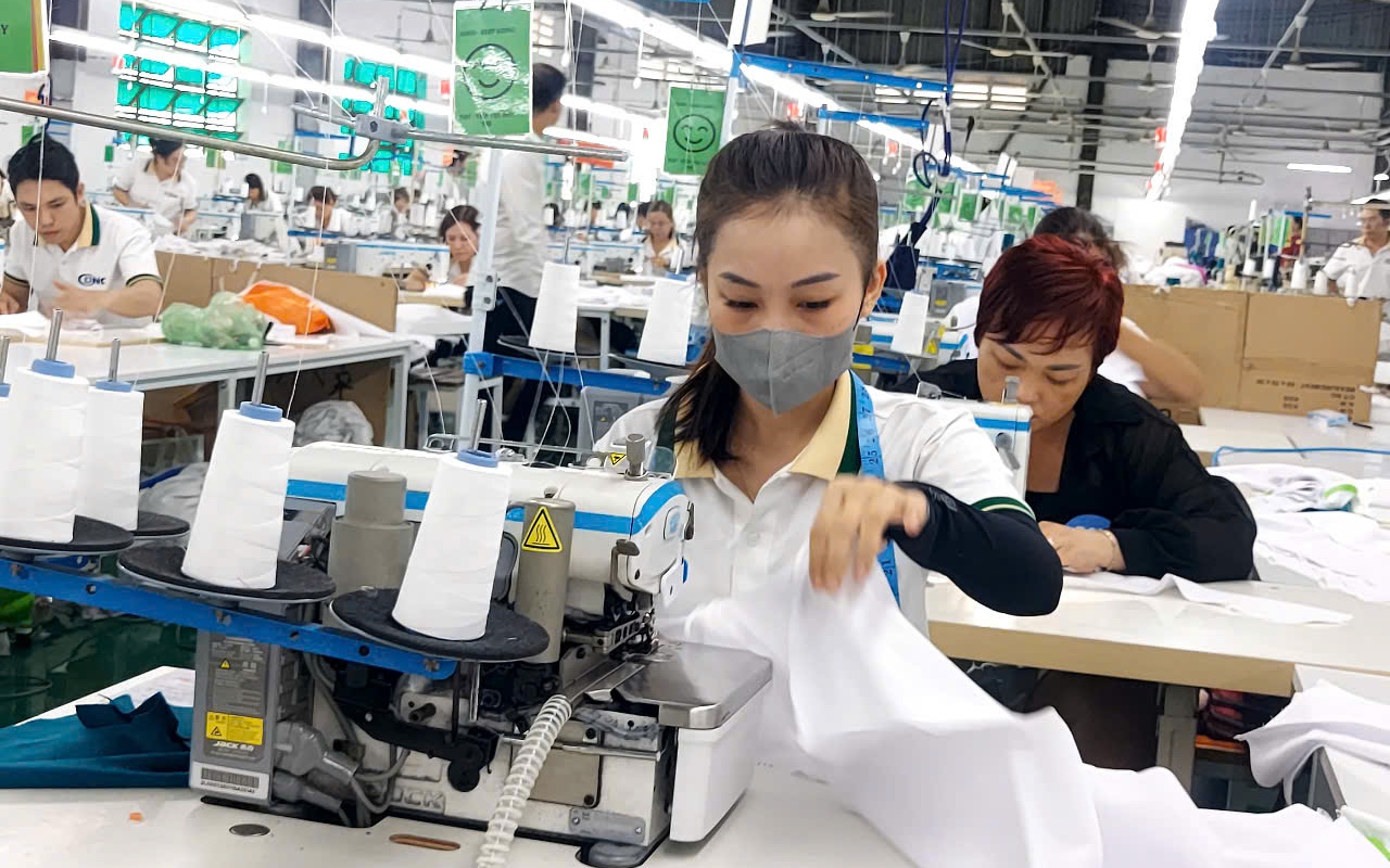 Vùng lương tối thiểu năm 2026 tại TP HCM được đề xuất ra sao?