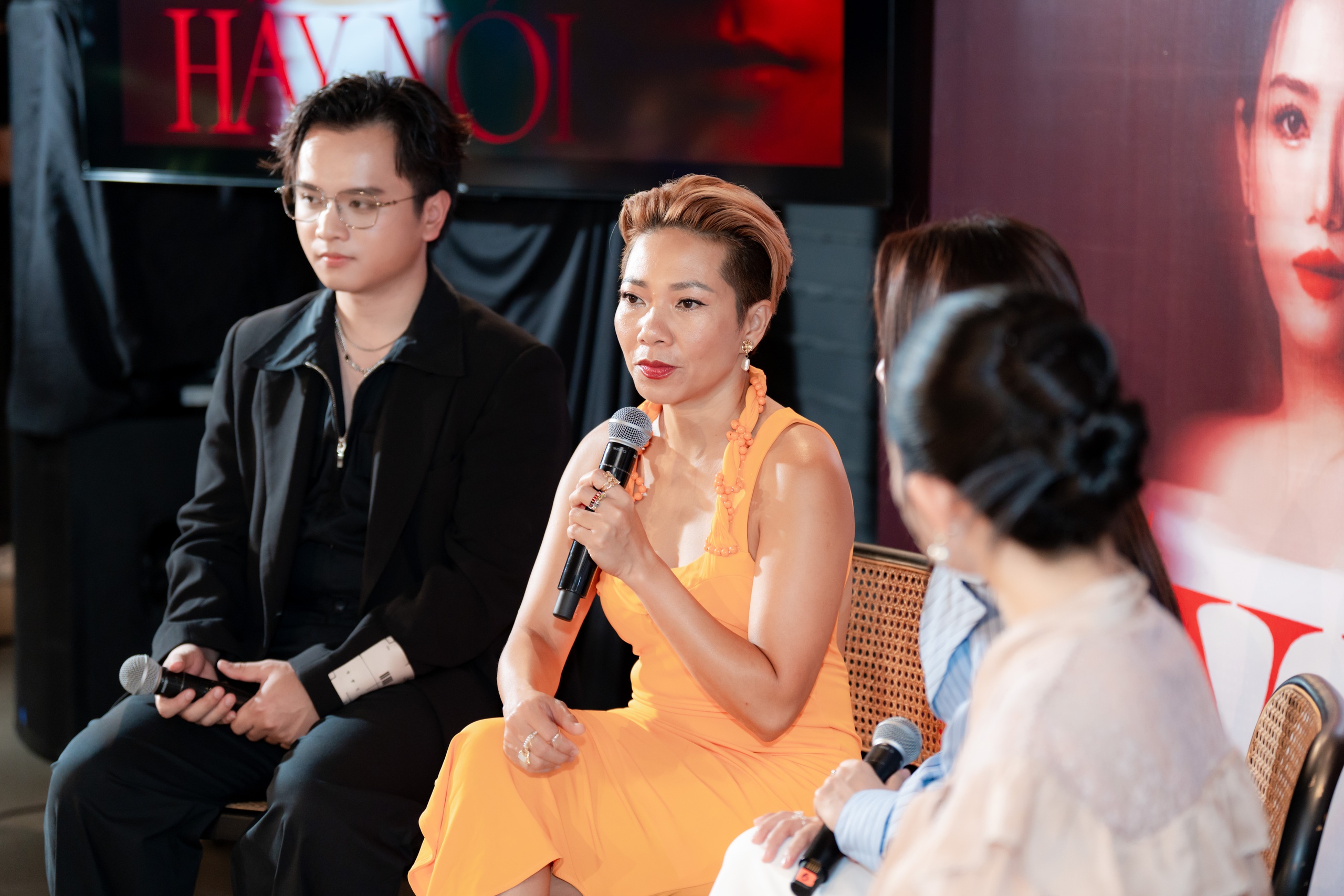 Đỗ Hoàng Long - Nhạc sĩ Gen Z hợp tác cùng diva Hà Trần và divo Tùng Dương là ai? - Ảnh 2.